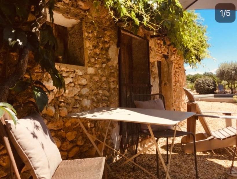 Le Vieux Portail Bed & Breakfast Saint-Saturnin-d'Apt Exterior foto