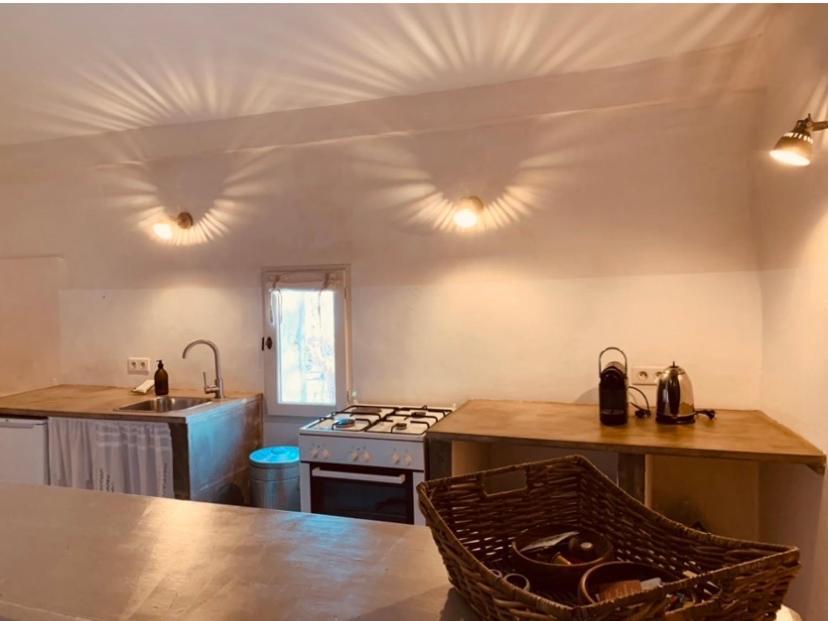 Le Vieux Portail Bed & Breakfast Saint-Saturnin-d'Apt Exterior foto