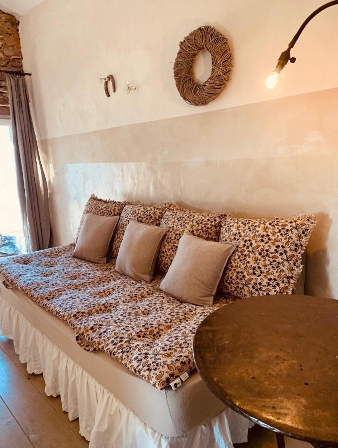 Le Vieux Portail Bed & Breakfast Saint-Saturnin-d'Apt Exterior foto