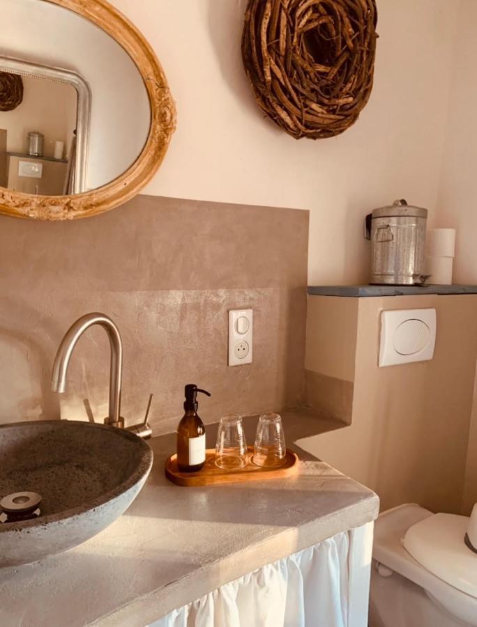 Le Vieux Portail Bed & Breakfast Saint-Saturnin-d'Apt Exterior foto