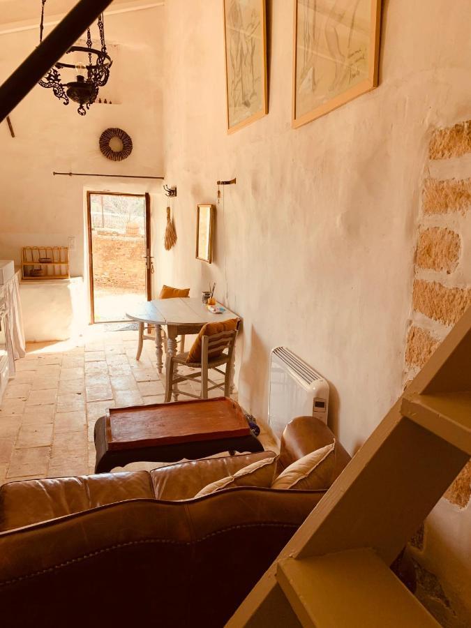 Le Vieux Portail Bed & Breakfast Saint-Saturnin-d'Apt Exterior foto