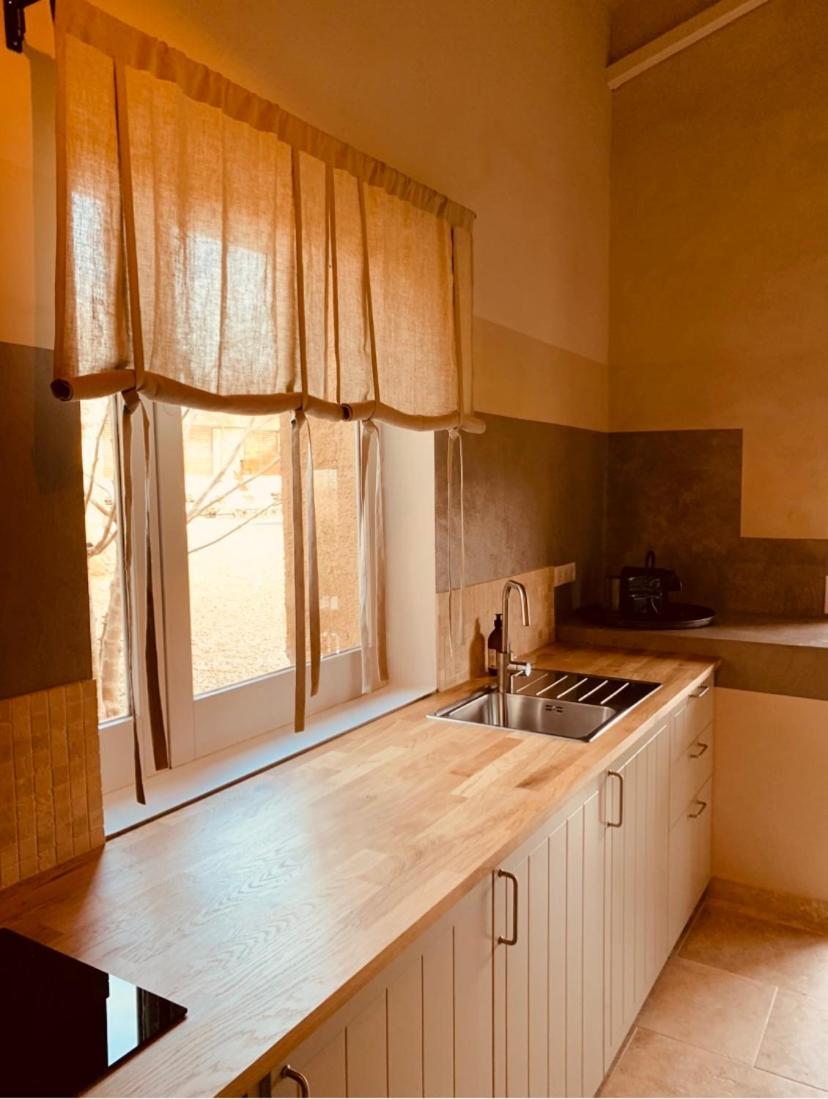 Le Vieux Portail Bed & Breakfast Saint-Saturnin-d'Apt Exterior foto