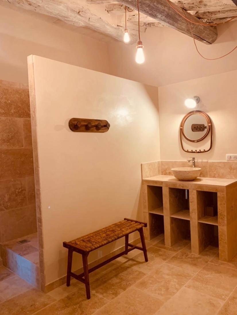 Le Vieux Portail Bed & Breakfast Saint-Saturnin-d'Apt Exterior foto